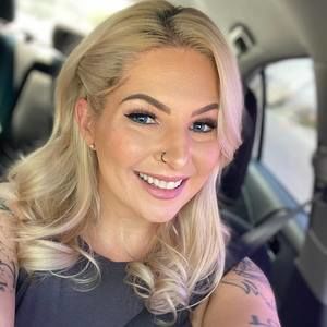 Meet your Posher, Erika